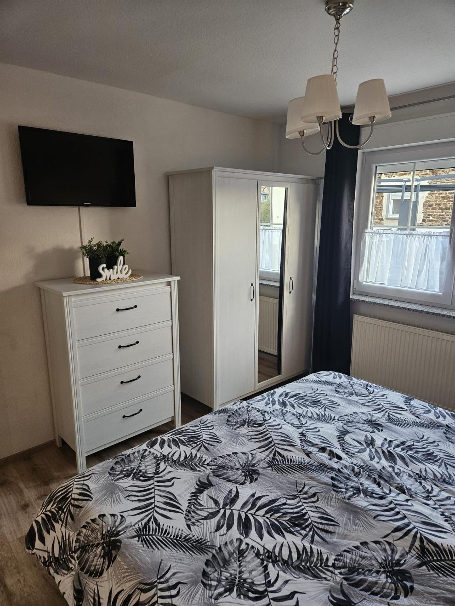 Hakans Moselblick Ferienwohnung Treis-Karden Exterior foto