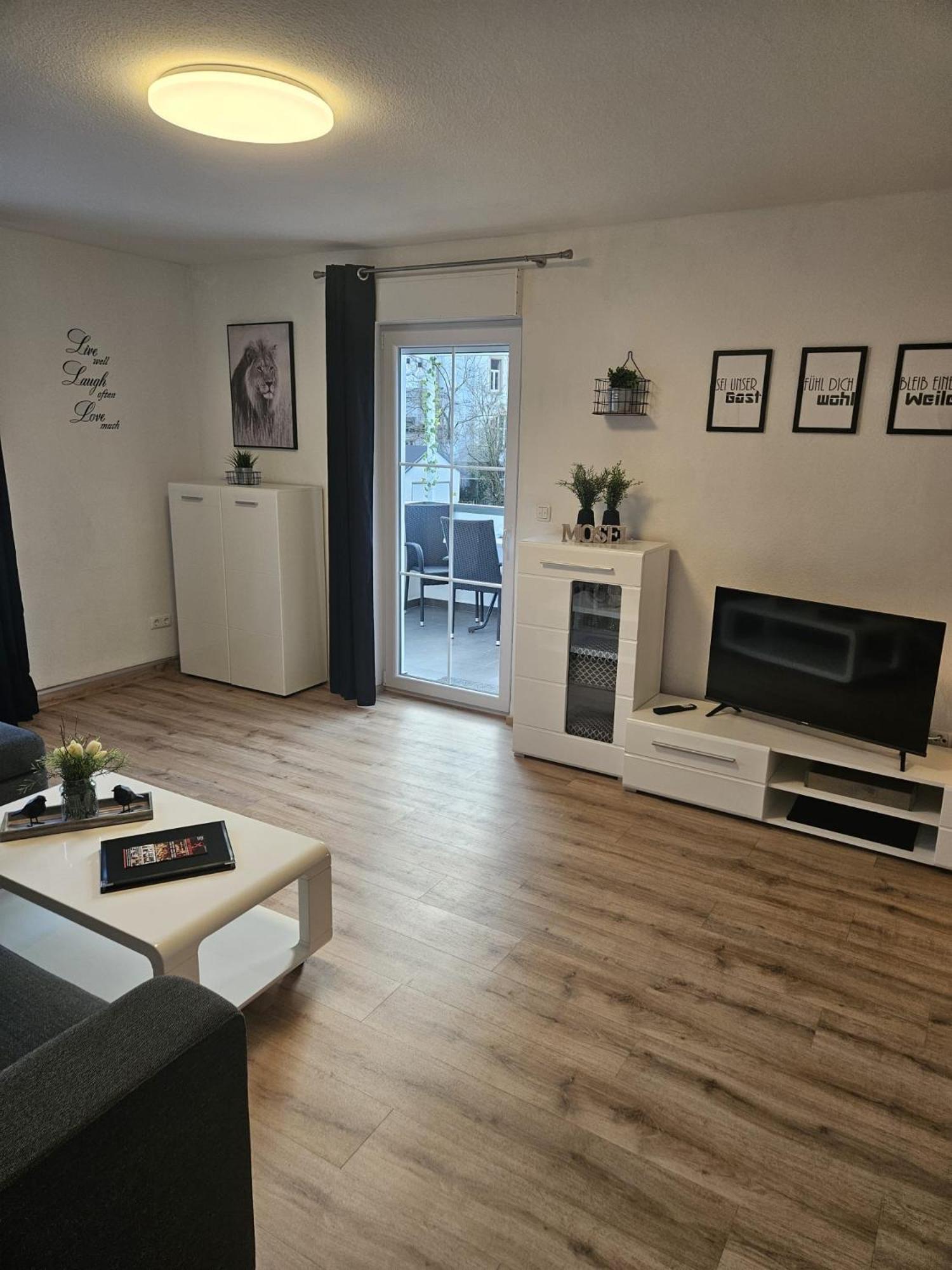 Hakans Moselblick Ferienwohnung Treis-Karden Exterior foto